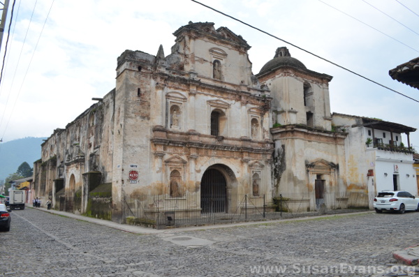 antigua-building